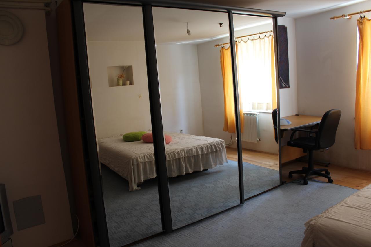 Apartment Apartman Breka *